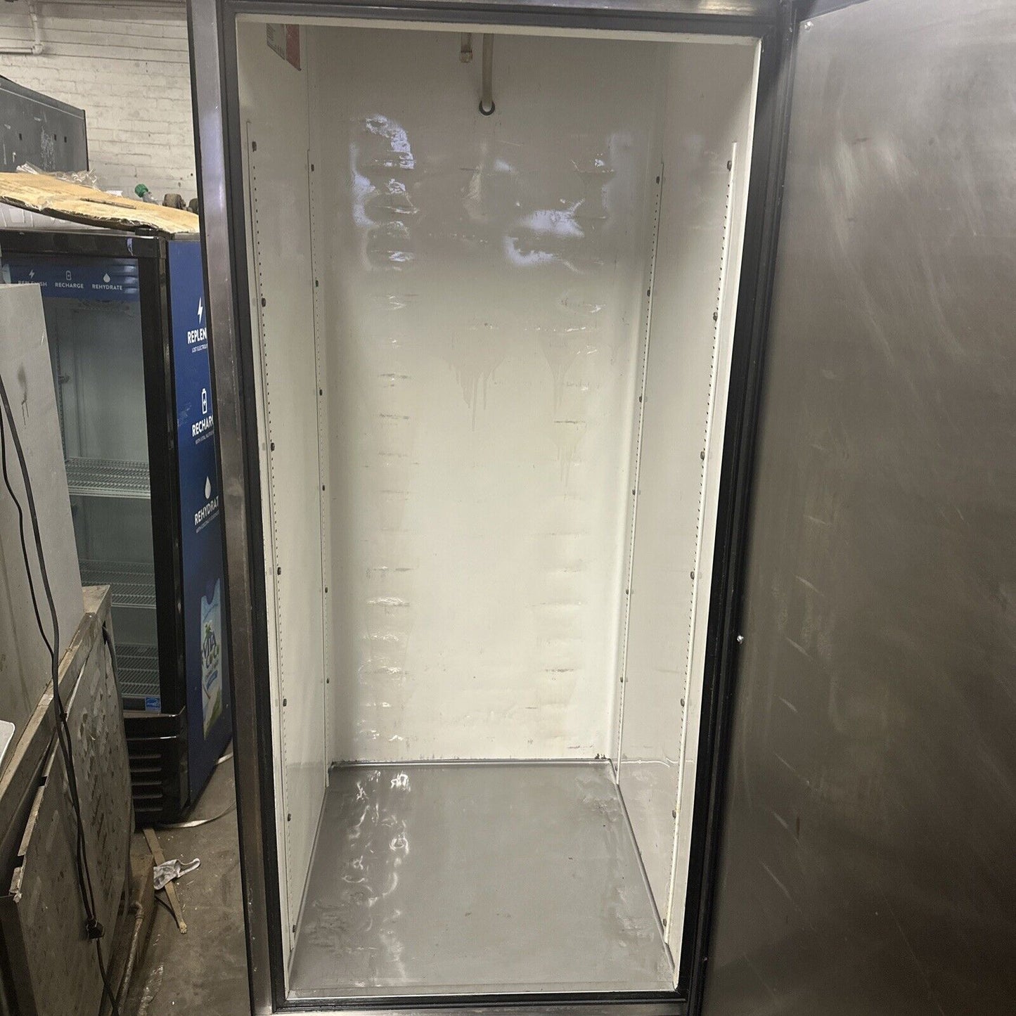 TRUE GDM-23 USED SINGLE DOOR REACH IN REFRIGERATOR COOLER