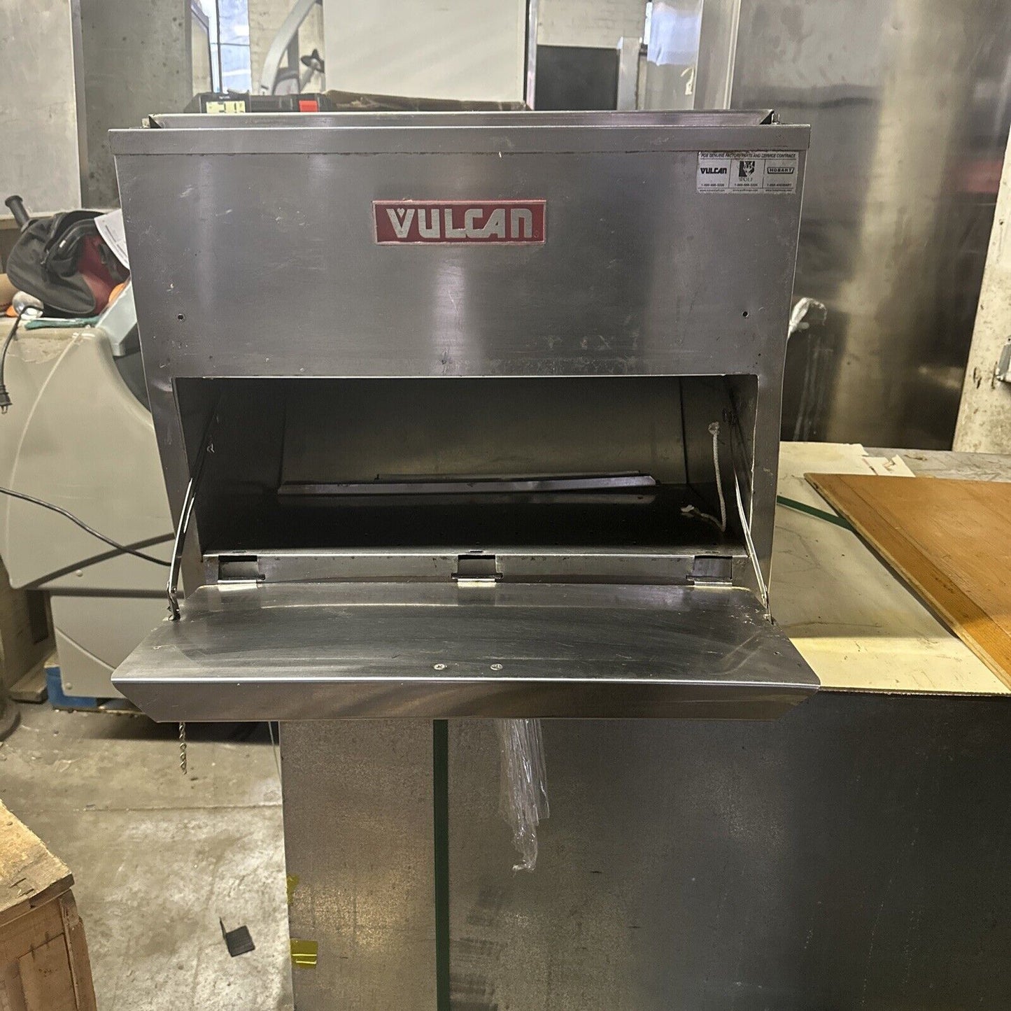 VULCAN VCD5-1 COMMERCIAL COUNTERTOP FOOD WARMER USED