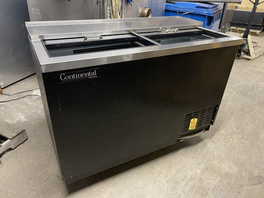 CONTINENTAL CGC 50” COMMERCIAL BOTTLE GLASS PLATE CHILLER SCRATCH AND DENT
